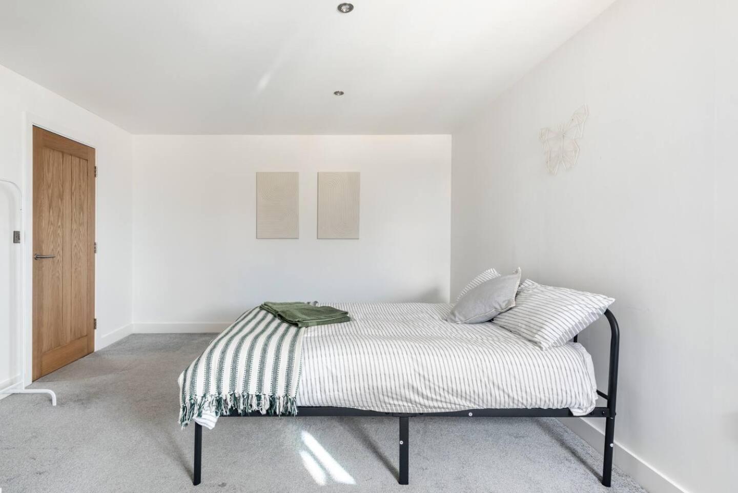 Luxurious 3-Bed Penthouse In Sheffield Apartment Handsworth Exterior foto