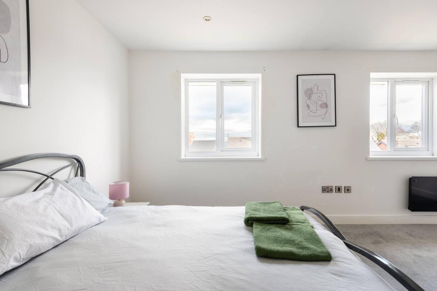 Luxurious 3-Bed Penthouse In Sheffield Apartment Handsworth Exterior foto