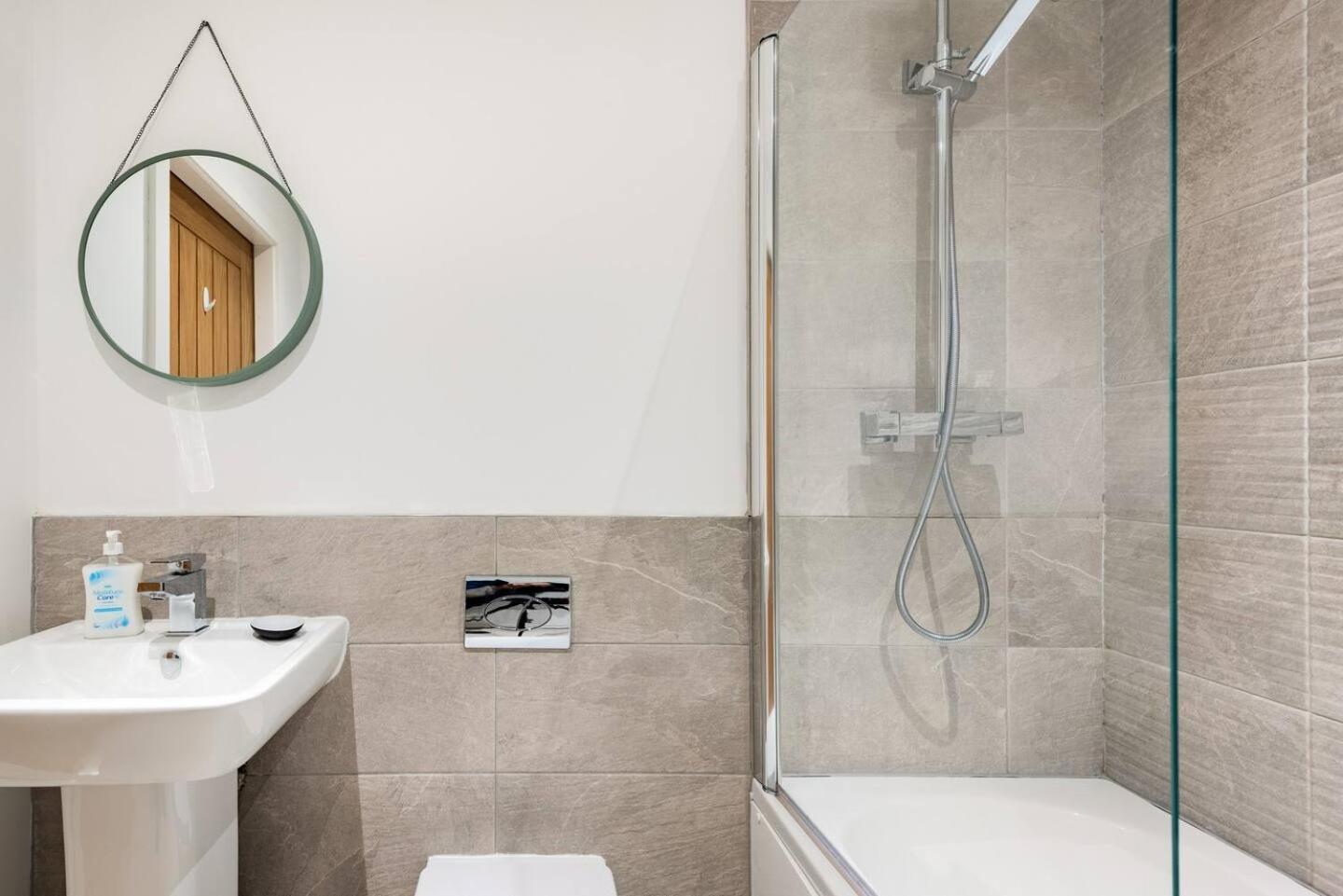 Luxurious 3-Bed Penthouse In Sheffield Apartment Handsworth Exterior foto